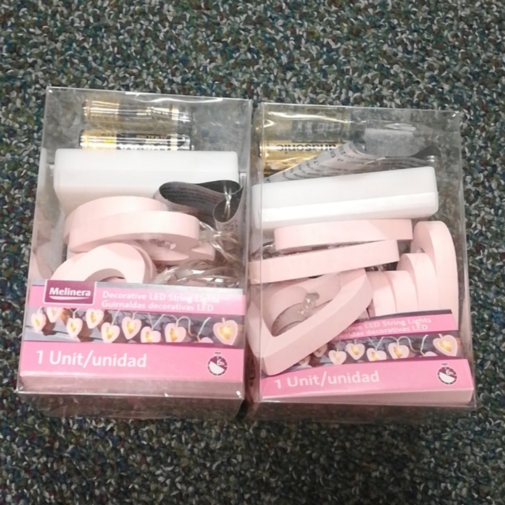 😍 NWT LED Heart String Lights 😍